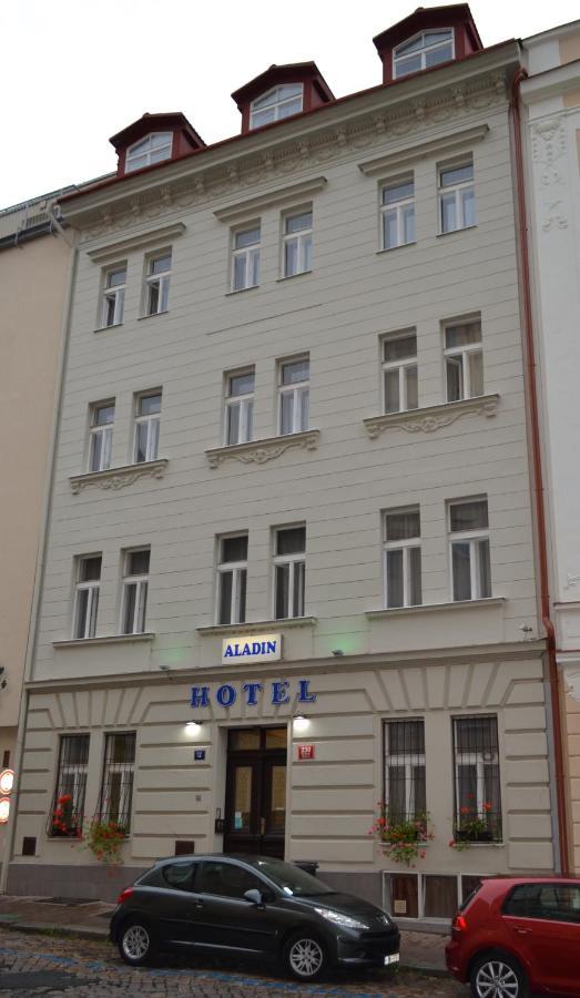 Hotel Aladin Prag Exterior foto