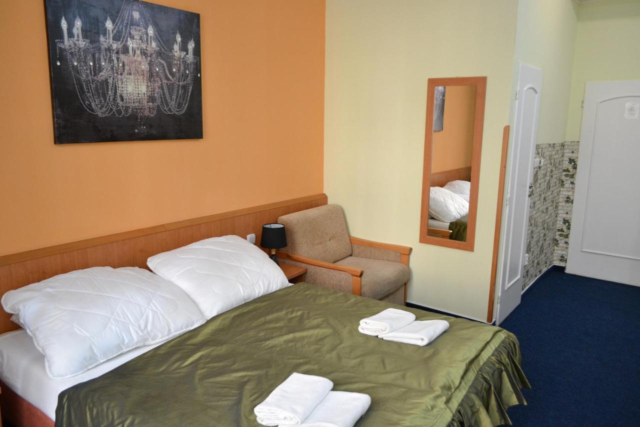 Hotel Aladin Prag Exterior foto