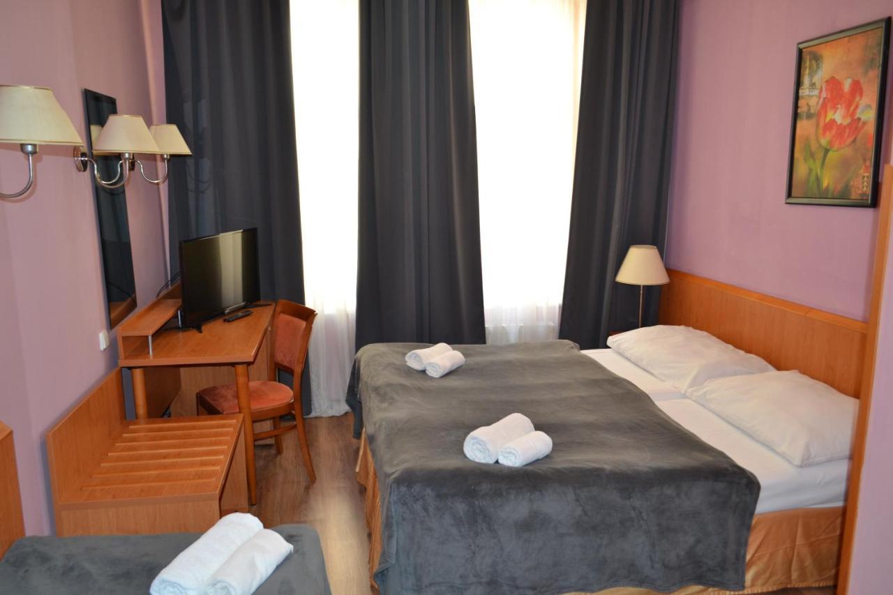 Hotel Aladin Prag Exterior foto