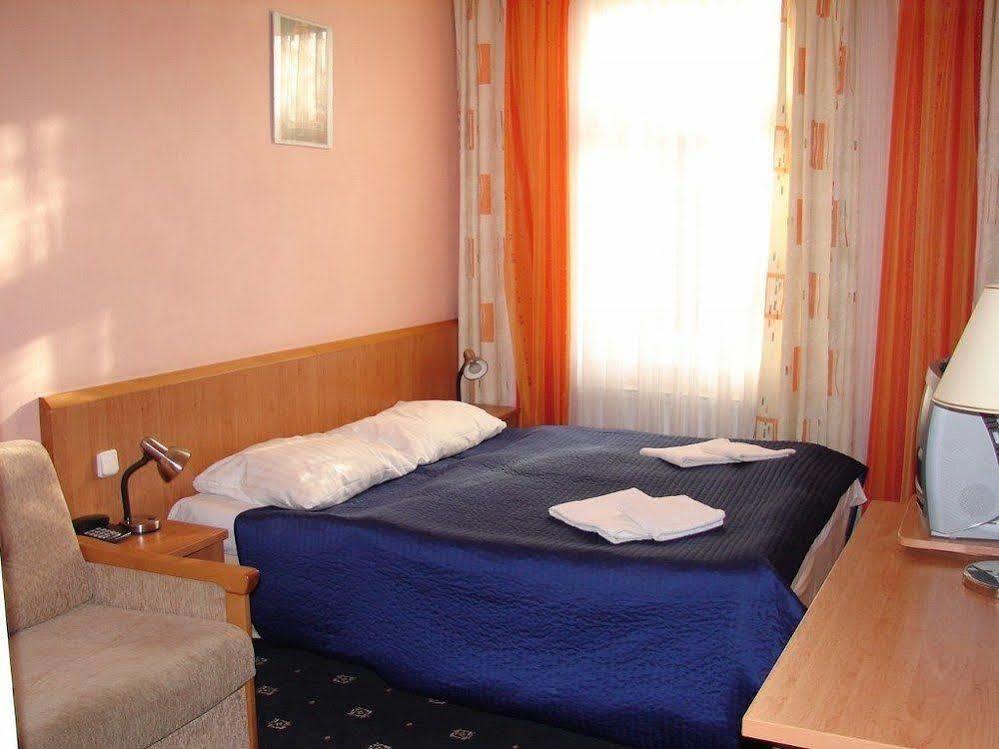 Hotel Aladin Prag Exterior foto